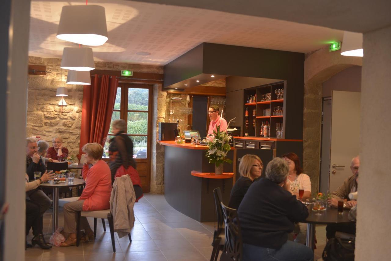 Saint-Donat-sur-lʼHerbasse Chateau De Collonges מראה חיצוני תמונה